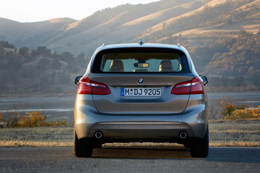  BMW 2-Series Active Tourer 2014 года  (фото 13 из 64)